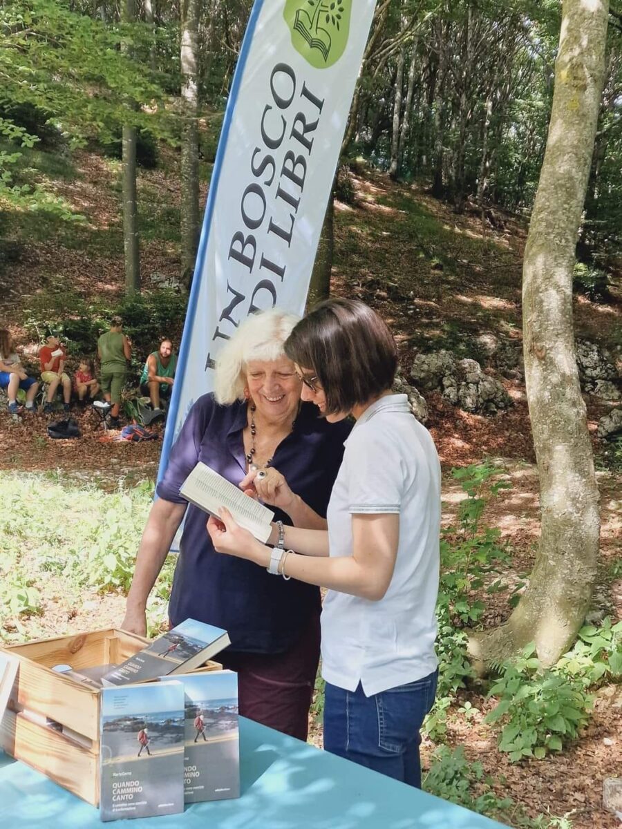 Dopo il successo dell’edizione lancio della scorsa estate, torna il festival dei trekking letterari in Lessinia. Quattro appuntamenti con gli autori tra natura e cultura