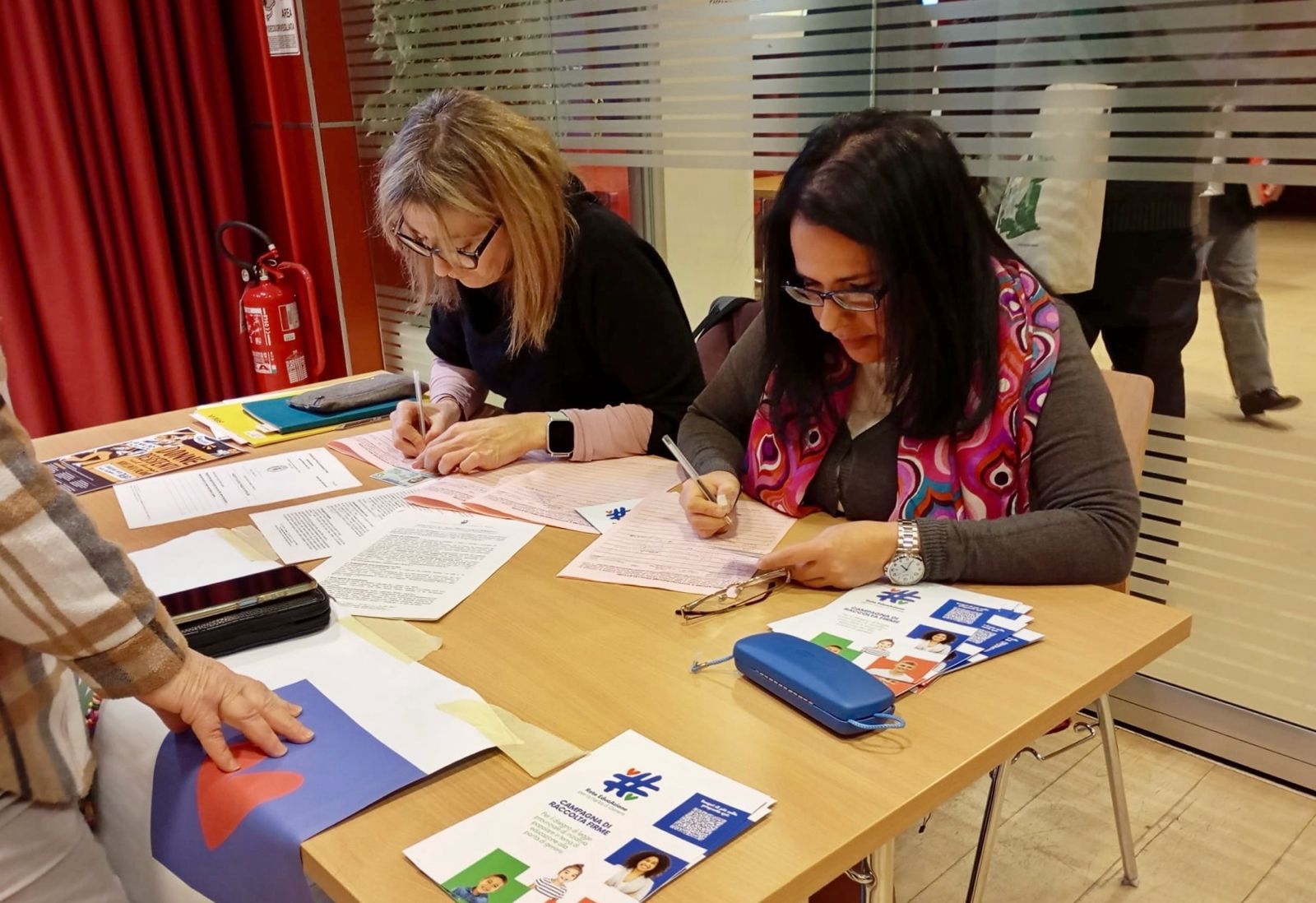 raccolta firme campagna pari genere